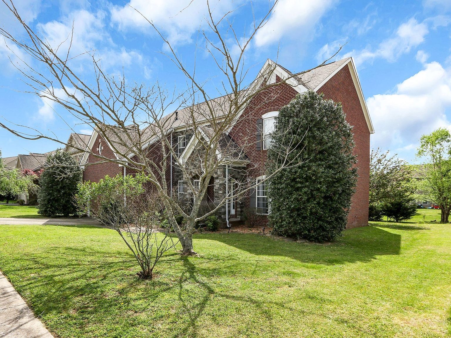 1013 Queens Pl Spring Hill, TN 37174 - Thumbnail 4