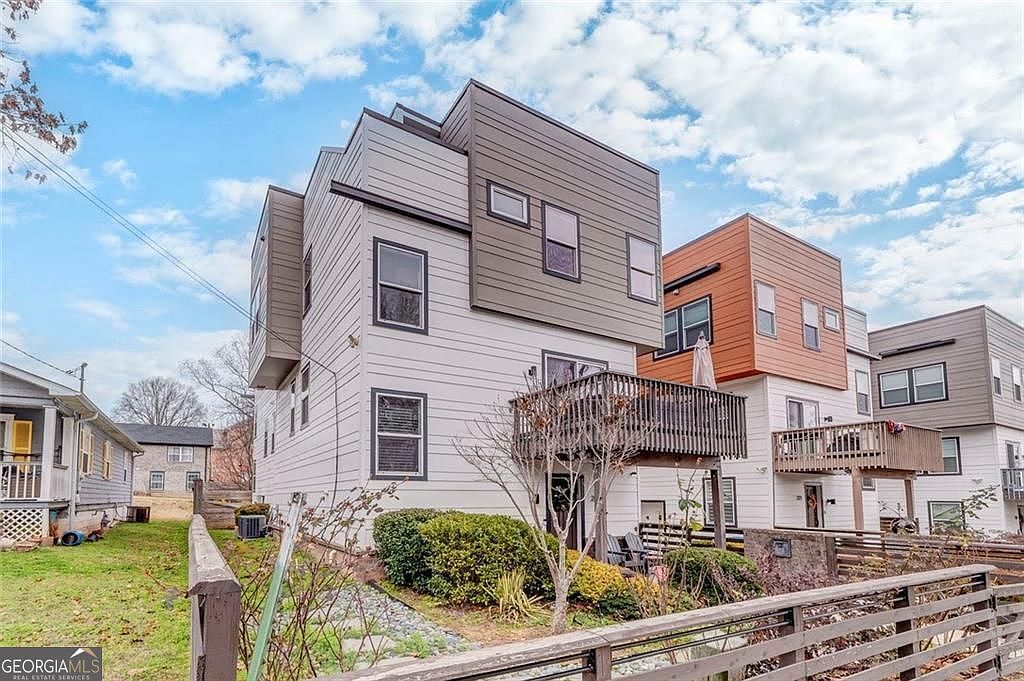 225 Crumley St SW Atlanta, GA 30312 - Thumbnail 4