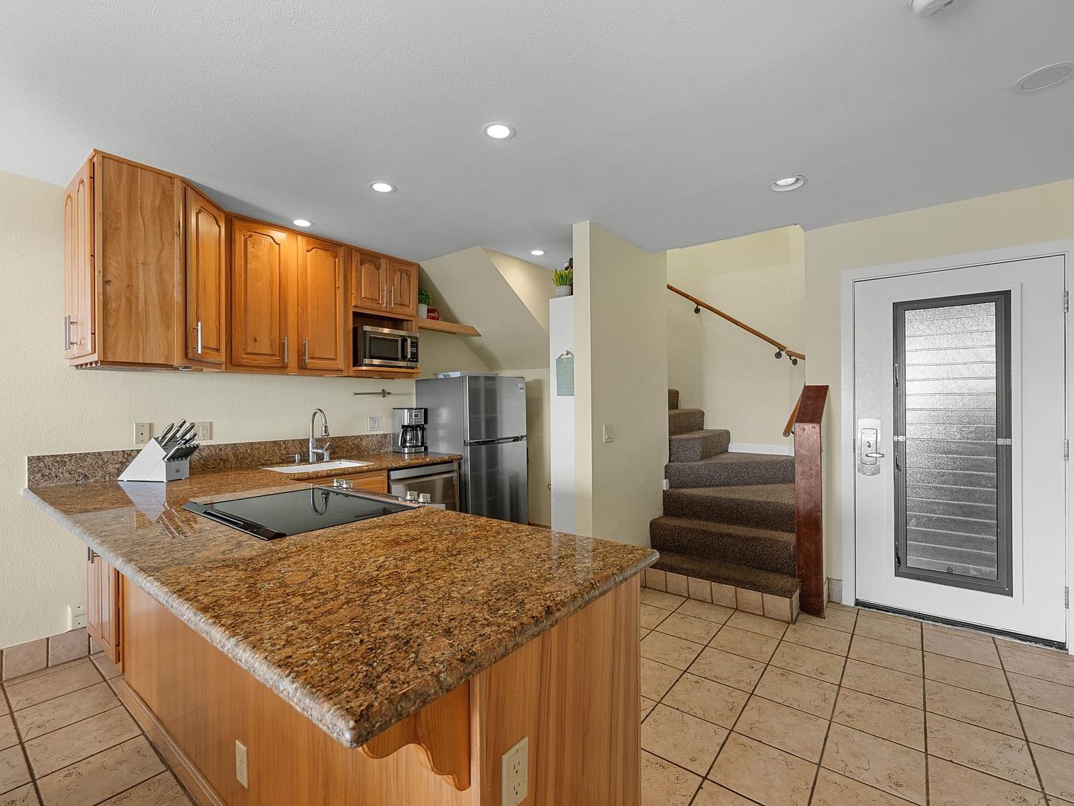 4909 Lower Honoapiilani Rd #E5 Lahaina, HI 96761 - Thumbnail 4