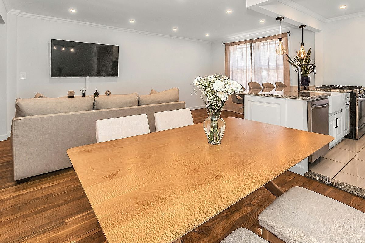33-25 90th St APT 6C Jackson Heights, NY 11372 - Thumbnail 4