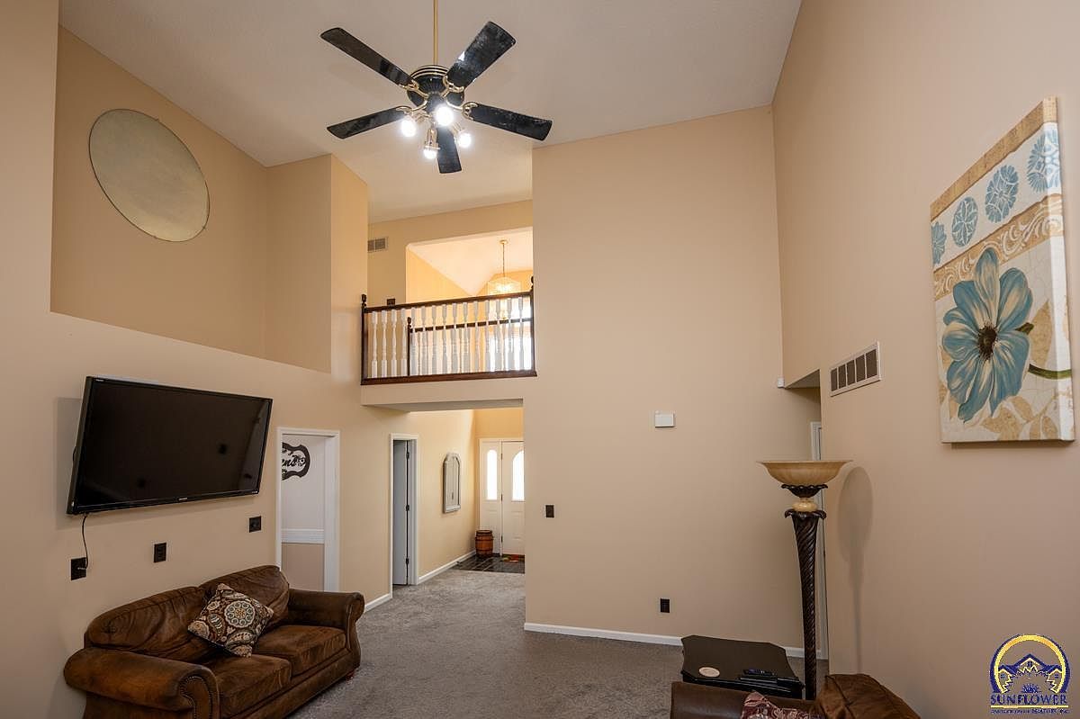 6239 SW 38th Pl Topeka, KS 66610 - Thumbnail 4