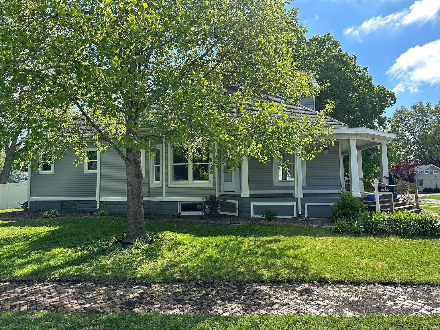 603 E Hauser St Litchfield, IL 62056 - Thumbnail 4