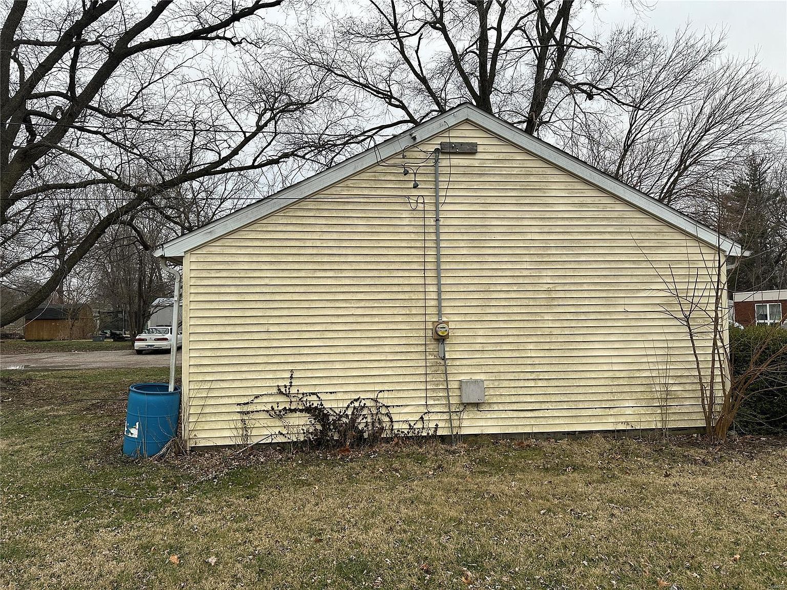 825 N High St Carlinville, IL 62626 - Thumbnail 4