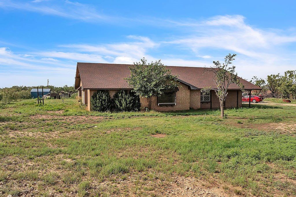 11800 E County Road 24 Coahoma, TX 79511 - Thumbnail 4