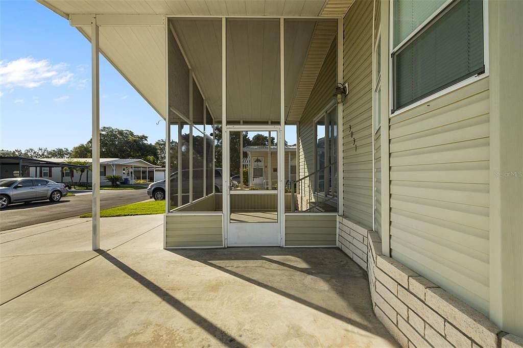 3031 Moss Hill St Wesley Chapel, FL 33543 - Thumbnail 4