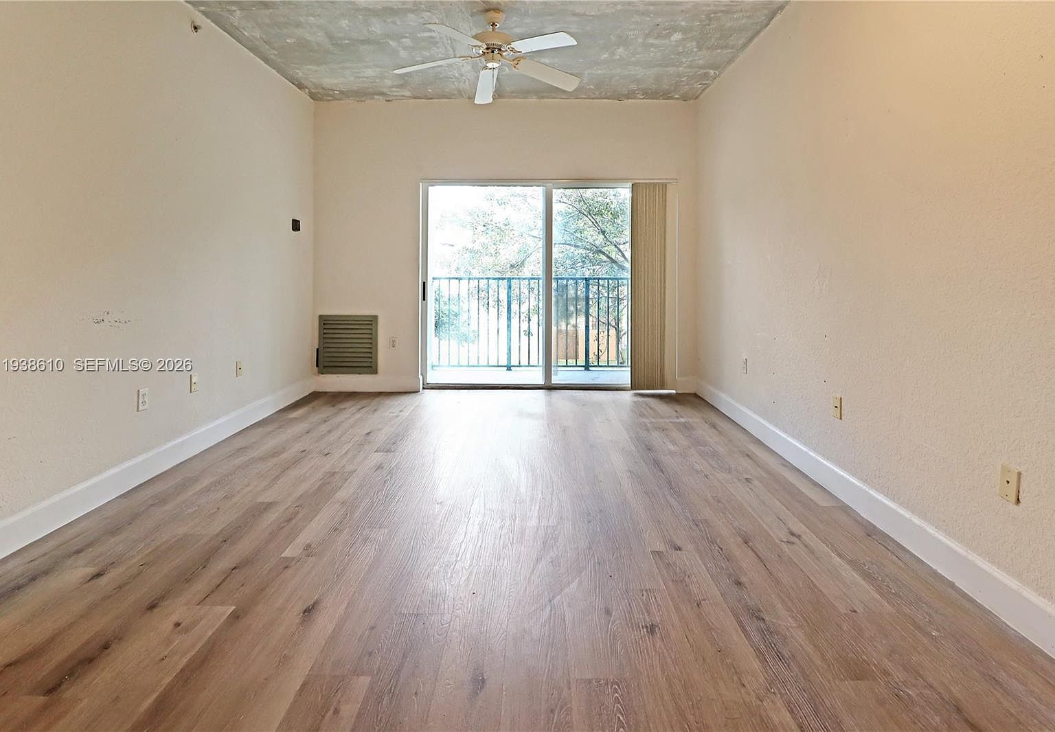 6001 SW 70th St APT 249 South Miami, FL 33143 - Thumbnail 4