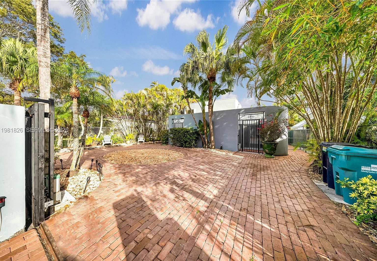 5747 SW 55th St Miami, FL 33155 - Thumbnail 4