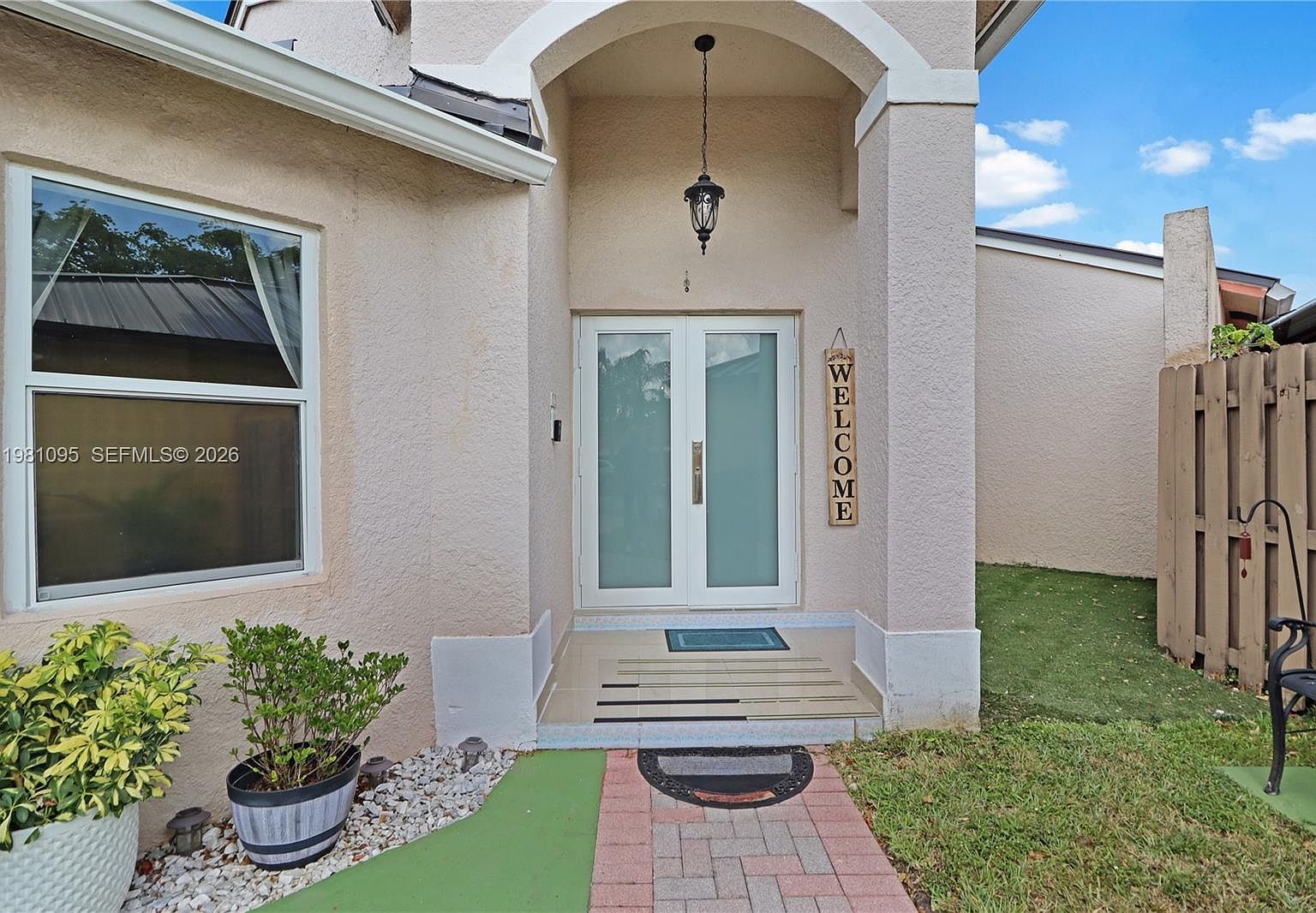 8070 SW 157th Pl Miami, FL 33193 - Thumbnail 4