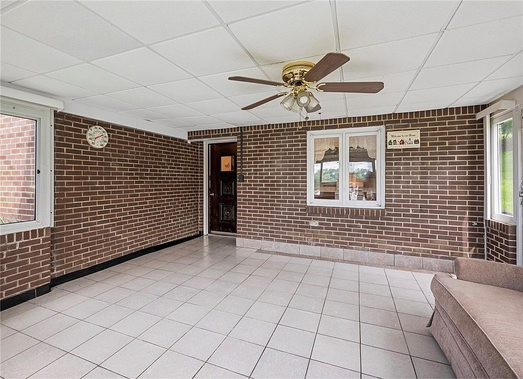 2750 Ohio St Bethel Park, PA 15102 - Thumbnail 4