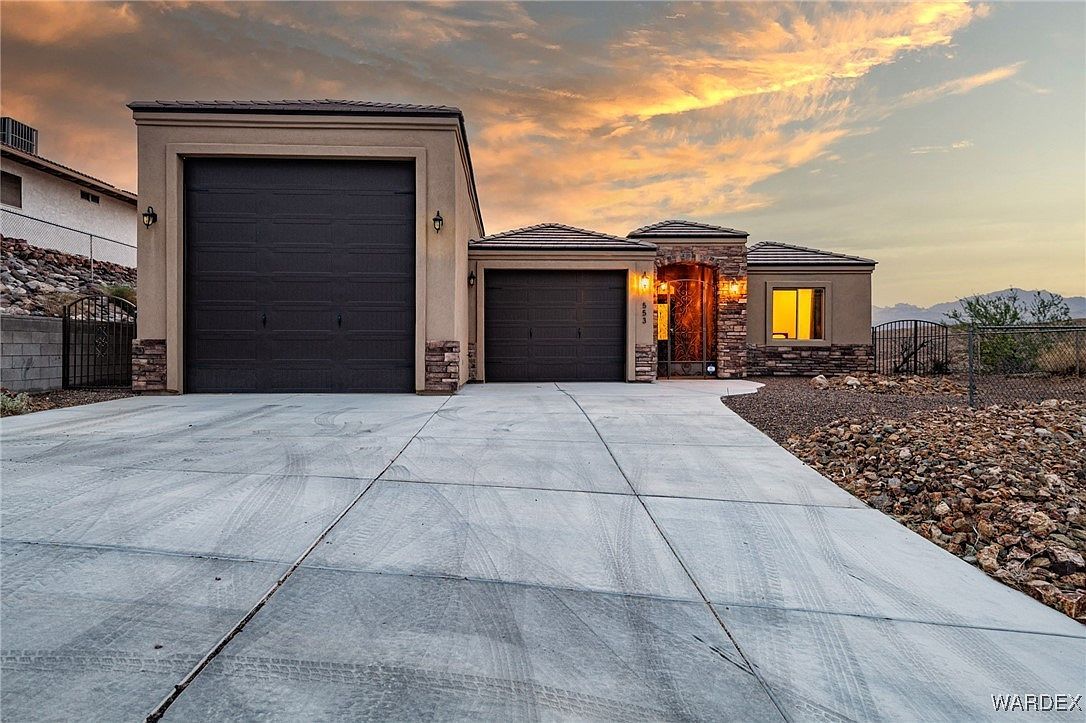 553 Locust Ct Bullhead City, AZ 86429 - Thumbnail 4