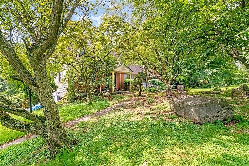 115 Elm Ln Coraopolis, PA 15108 - Thumbnail 4