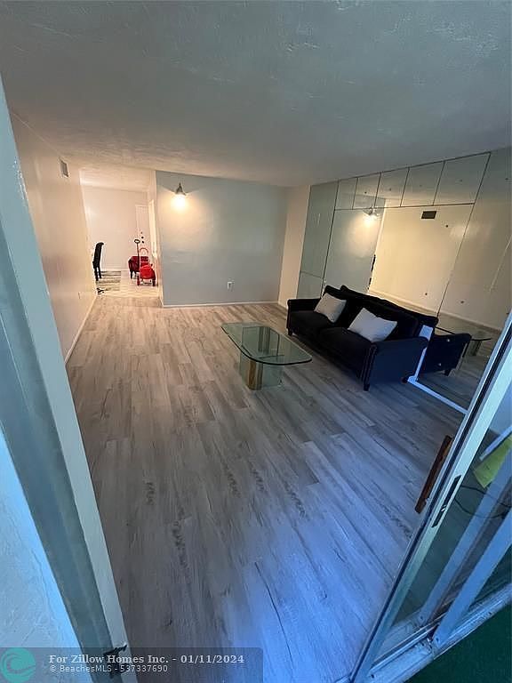 1681 NW 70th Ave APT 304 Plantation, FL 33313 - Thumbnail 4