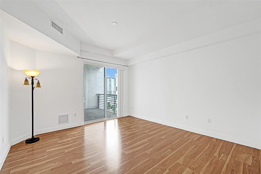 1830 Radius Dr APT 1317 Hollywood, FL 33020 - Thumbnail 4