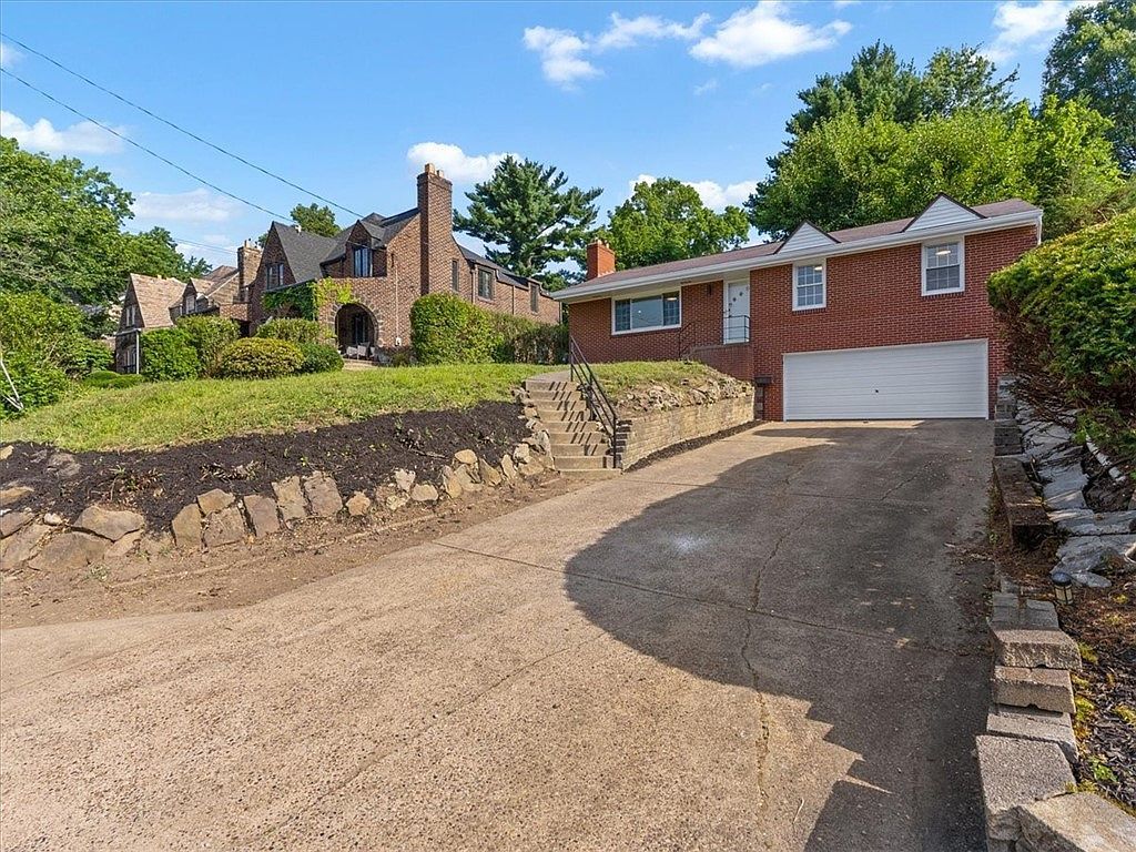 1308 Cochran Rd Pittsburgh, PA 15243 - Thumbnail 4
