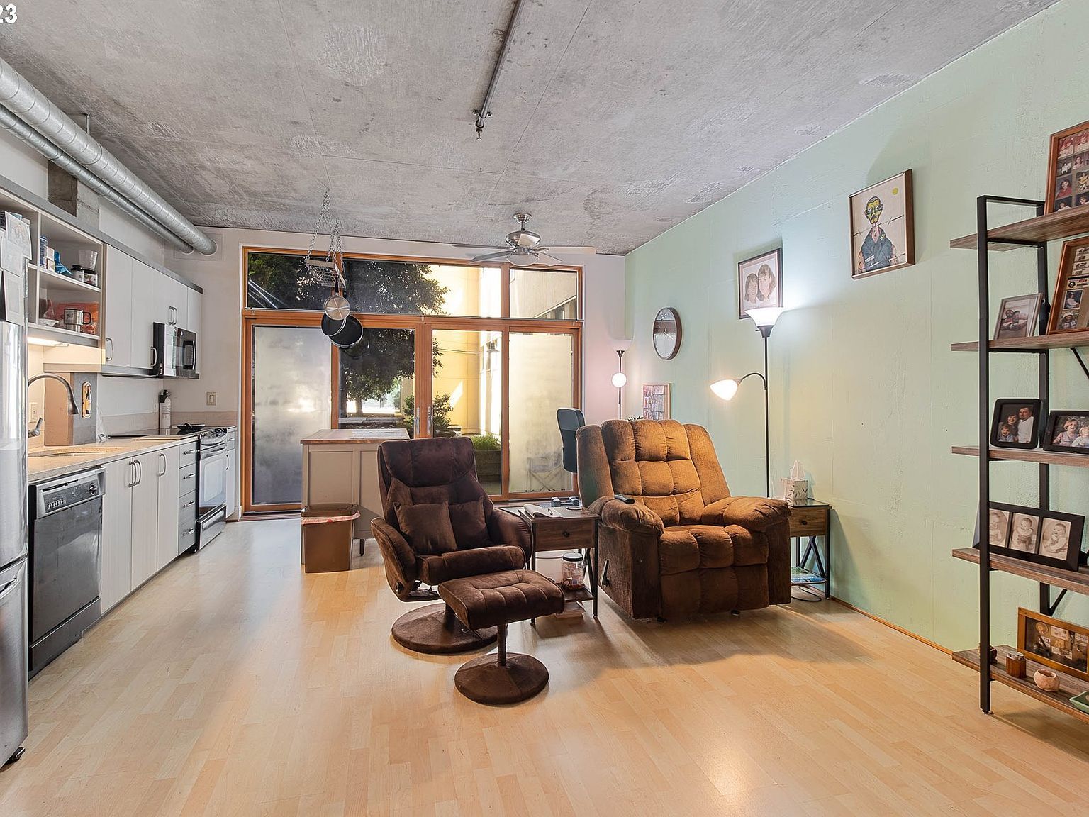 411 NW Flanders St APT 312 Portland, OR 97209 - Thumbnail 4