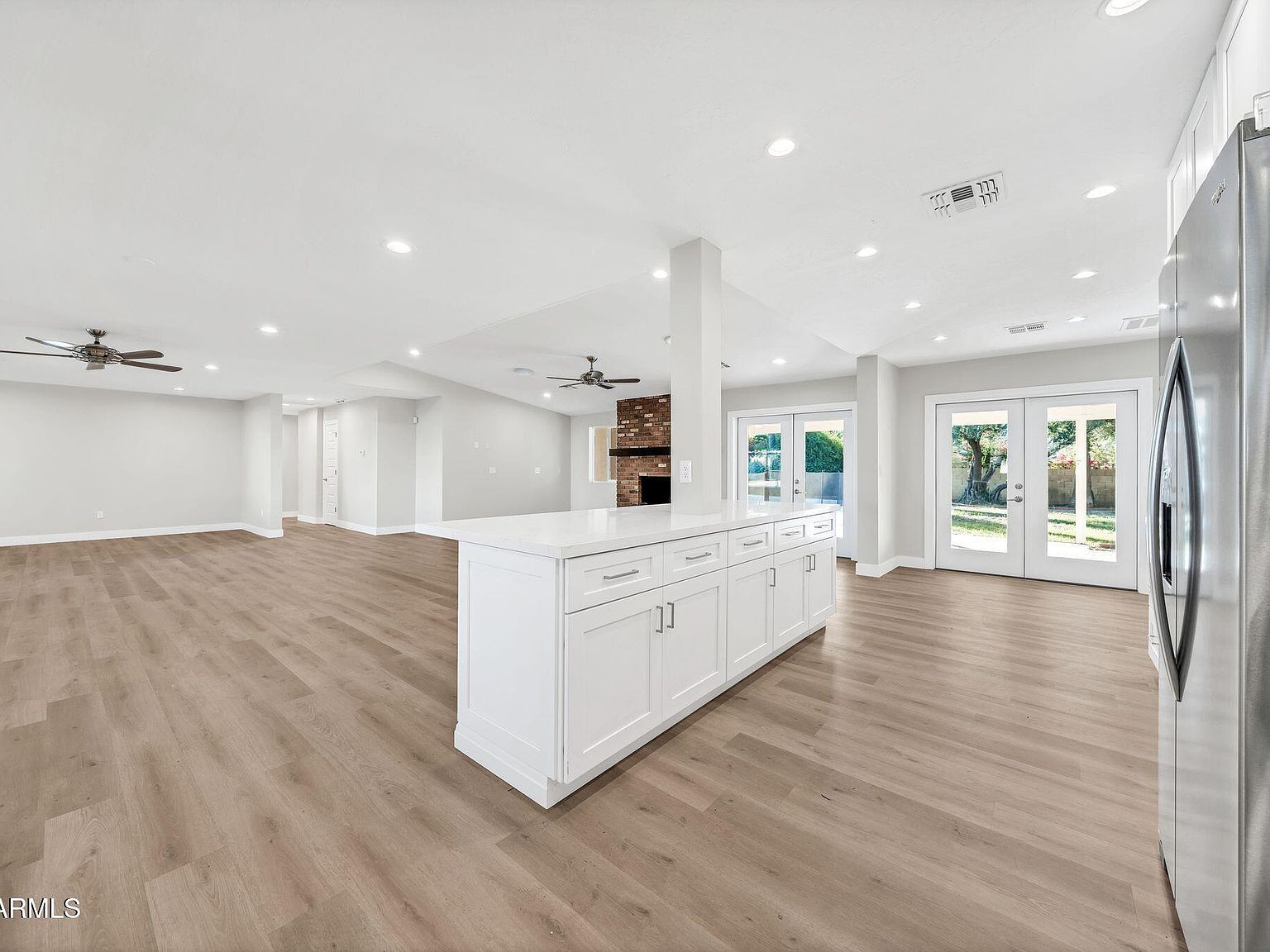 641 W Linger Ln Phoenix, AZ 85021 - Thumbnail 4