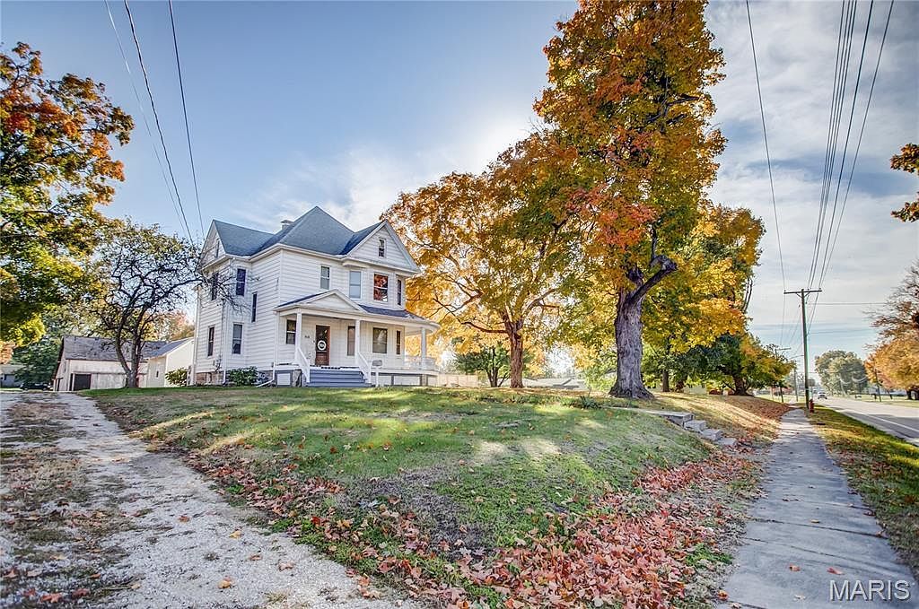 918 5th St Carrollton, IL 62016 - Thumbnail 4