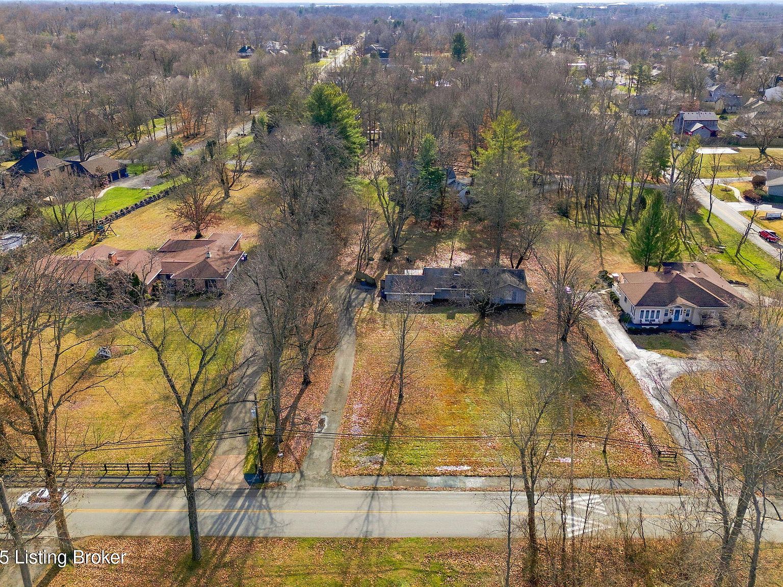 11108 Beech Rd Anchorage, KY 40223 - Thumbnail 4