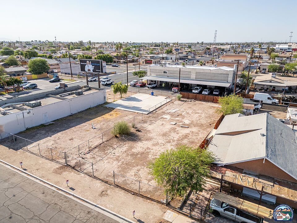 376 W Hamilton Ave El Centro, CA 92243 - Thumbnail 4
