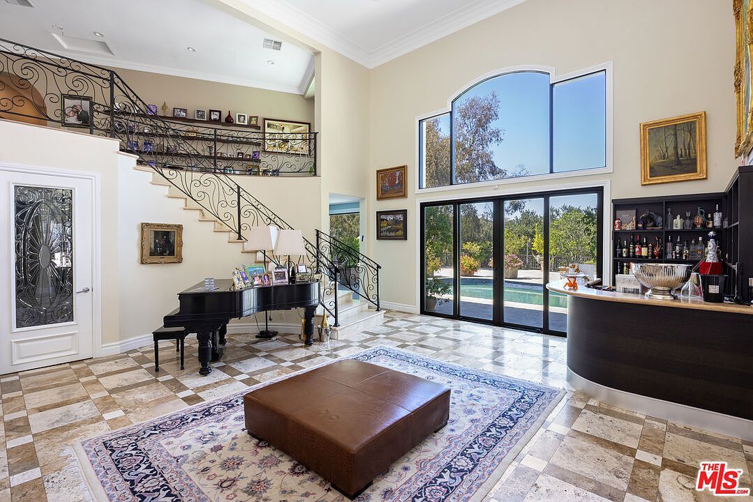 13355 Mulholland Dr Beverly Hills, CA 90210 - Thumbnail 4