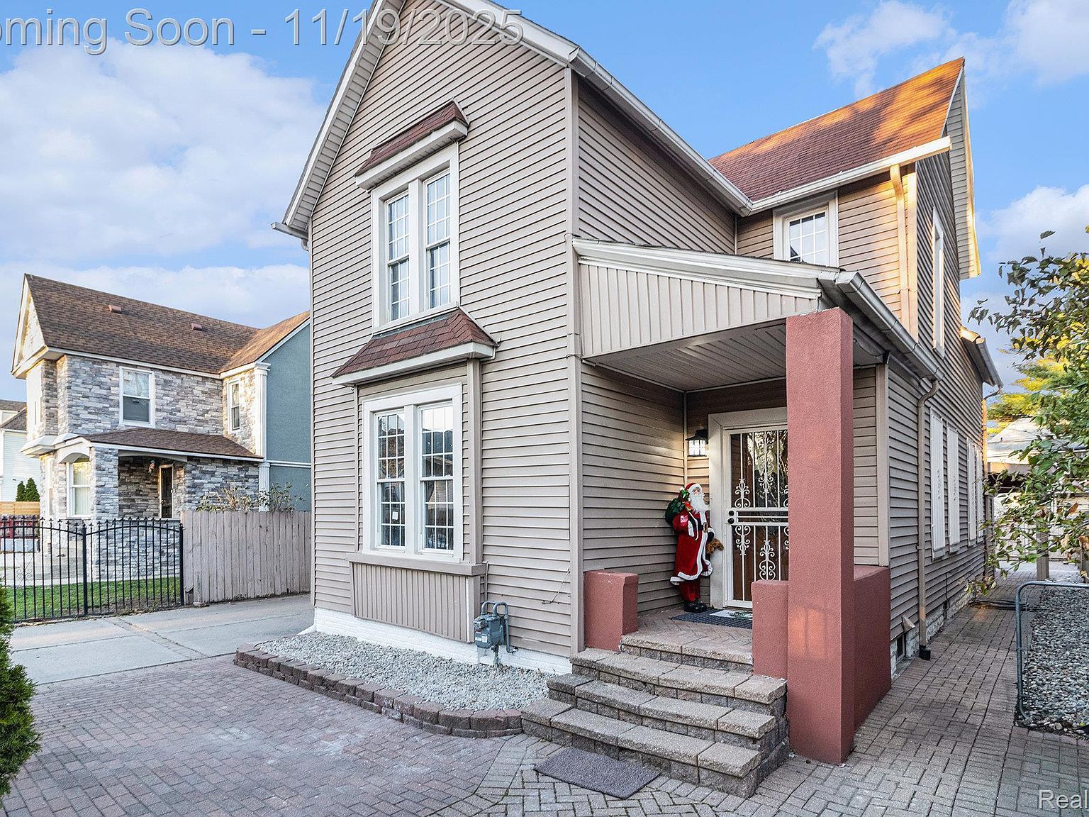 2048 Clarkdale St Detroit, MI 48209 - Thumbnail 4