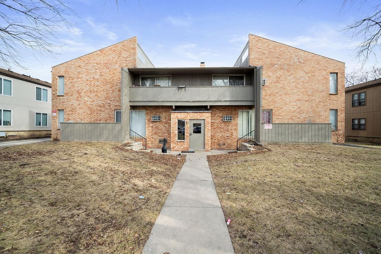 7835 W Oklahoma Ave Milwaukee, WI 53219 - Thumbnail 4