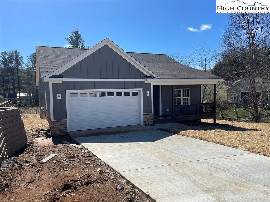 165 W Evergreen St West Jefferson, NC 28694 - Thumbnail 4