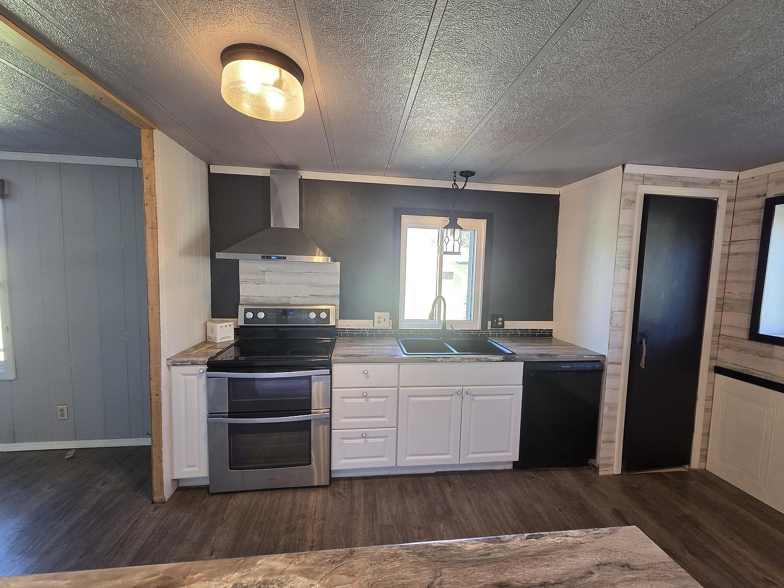 2934 Summers Ln UNIT 26 Klamath Falls, OR 97603 - Thumbnail 4