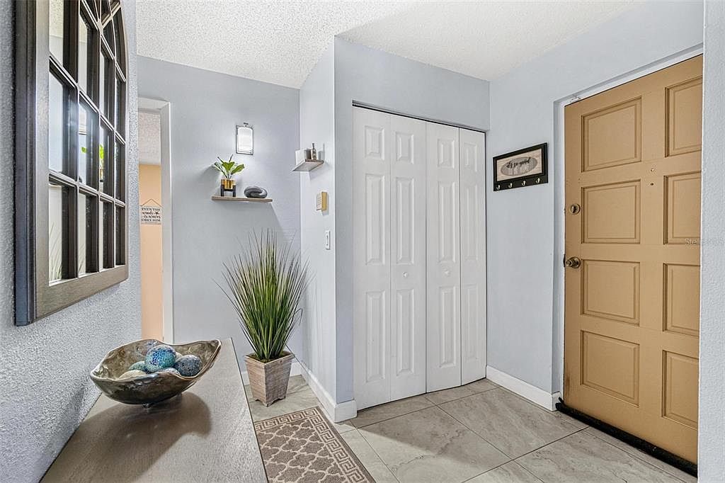 746 115th Ave N APT 1802 Saint Petersburg, FL 33716 - Thumbnail 4