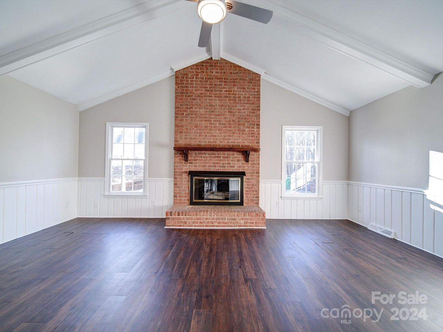 5618 All Saints Ln Charlotte, NC 28226 - Thumbnail 4