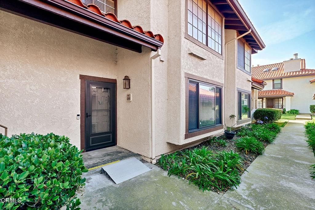 2202 Martinique Ln Oxnard, CA 93035 - Thumbnail 4