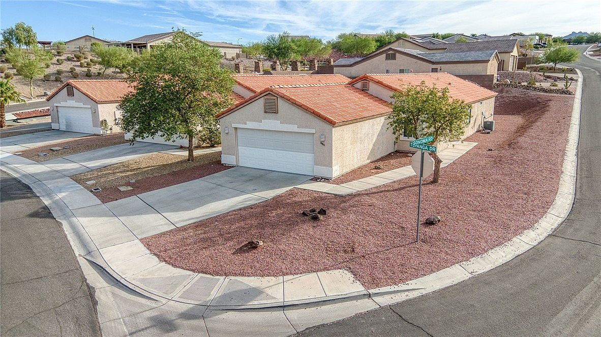 2460 Topanga Dr Bullhead City, AZ 86442 - Thumbnail 4