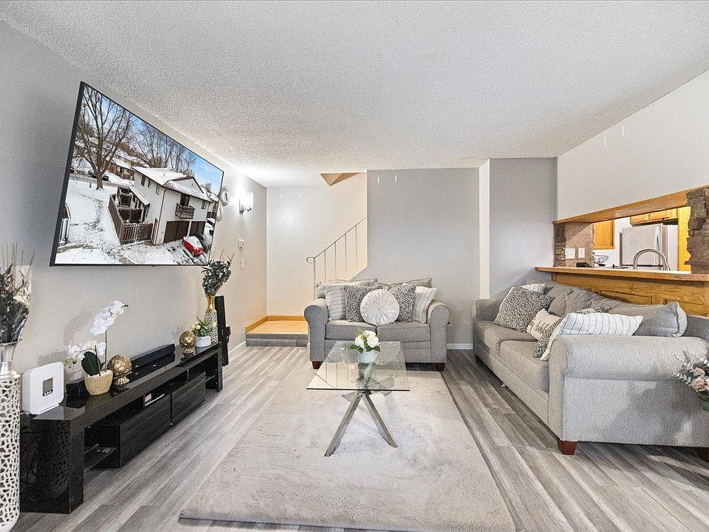 6342 84th Ct N Brooklyn Park, MN 55445 - Thumbnail 4