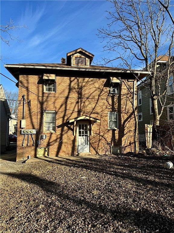 899 W Main St Decatur, IL 62522  | Multi Family