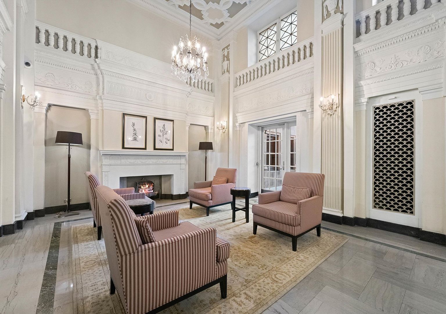 3530 N Lake Shore Dr APT 12-B Chicago, IL 60657 - Thumbnail 4