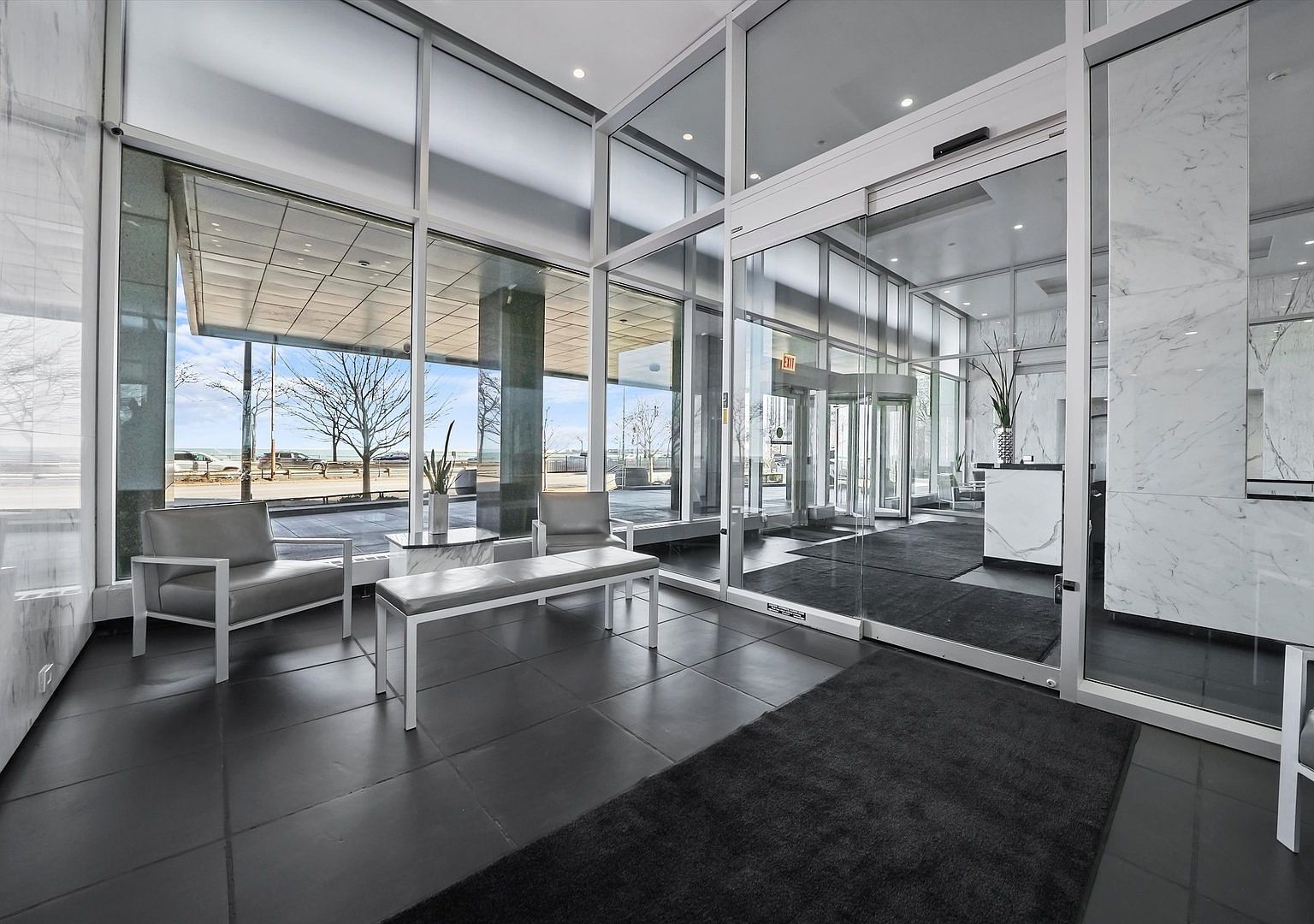 1300 N Lake Shore Dr APT 10B Chicago, IL 60610 - Thumbnail 4