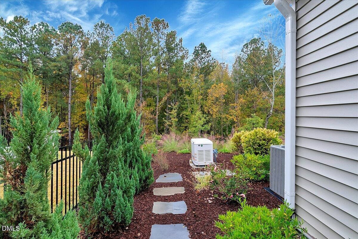 2216 Jollay St Durham, NC 27703 - Thumbnail 4