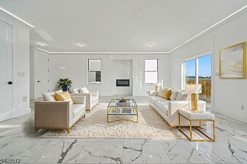 19 Mountain Ave Mahwah, NJ 07430 - Thumbnail 4