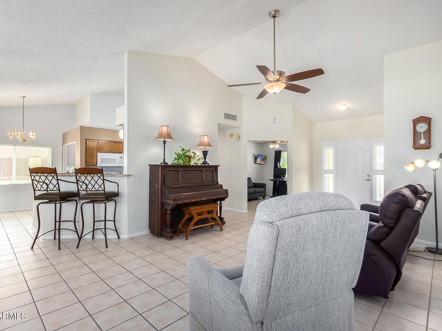 10516 W Griswold Rd Peoria, AZ 85345 - Thumbnail 4