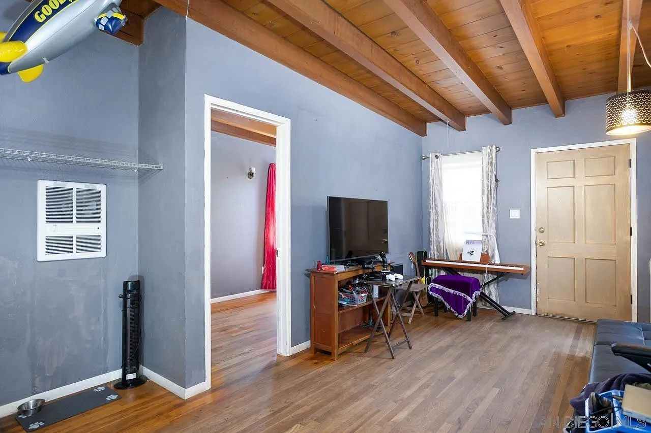 2950 Nutmeg St San Diego, CA 92104 - Thumbnail 4