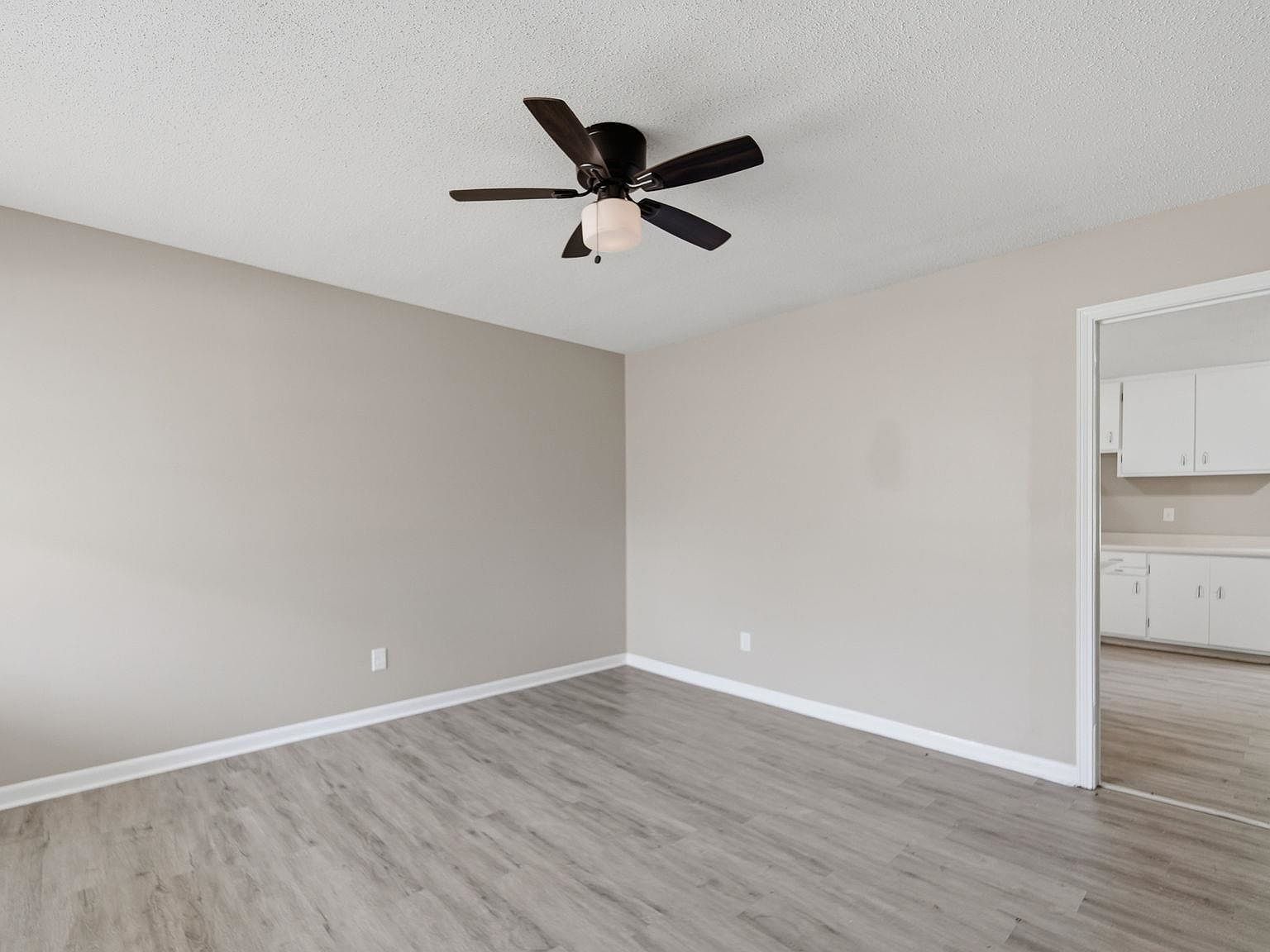 3919 Dante Ave Memphis, TN 38128 - Thumbnail 4