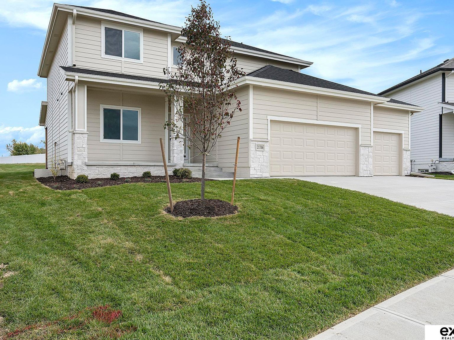 21706 Hampton Dr Gretna, NE 68028 - Thumbnail 4