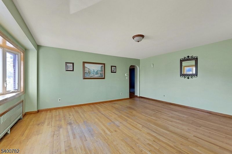 835 Chestnut St Kearny, NJ 07032 - Thumbnail 4