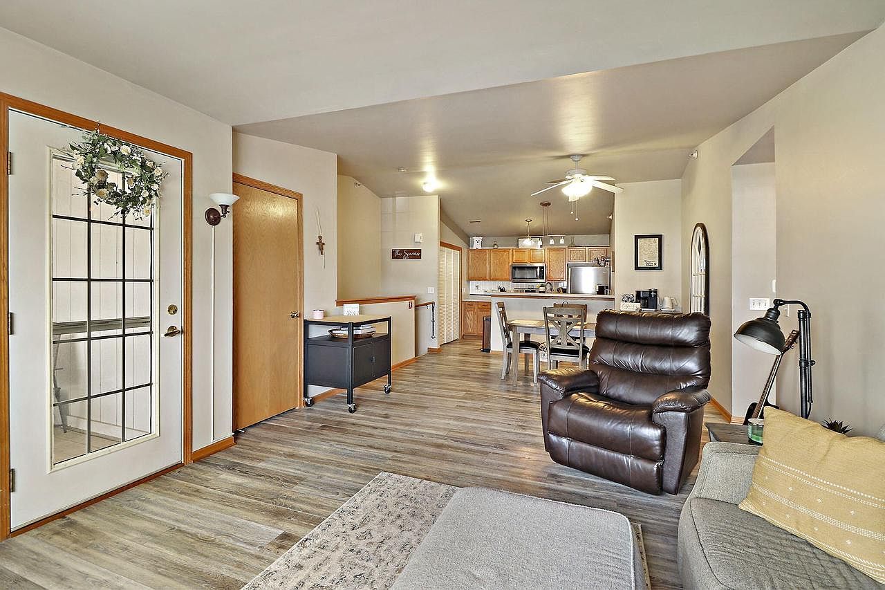2775 11th Pl UNIT 806 Kenosha, WI 53140 - Thumbnail 4