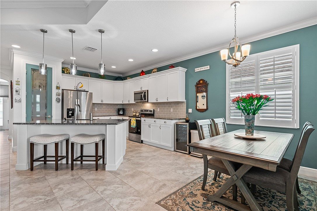 2557 Bella Vista Cir Vero Beach, FL 32966 - Thumbnail 4