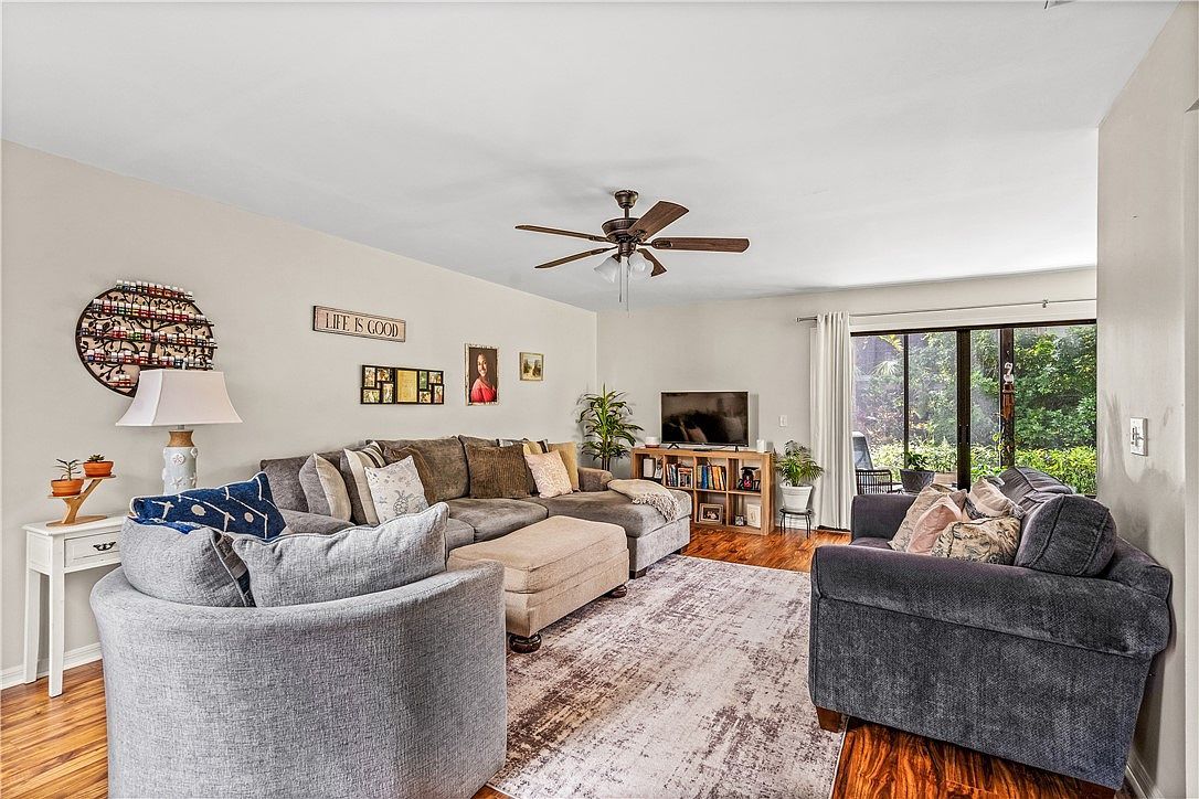 2150 Pine Creek Blvd APT 105 Vero Beach, FL 32966 - Thumbnail 4