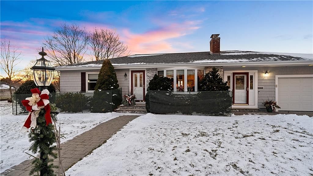 29 Robert St Tiverton, RI 02878 - Thumbnail 4