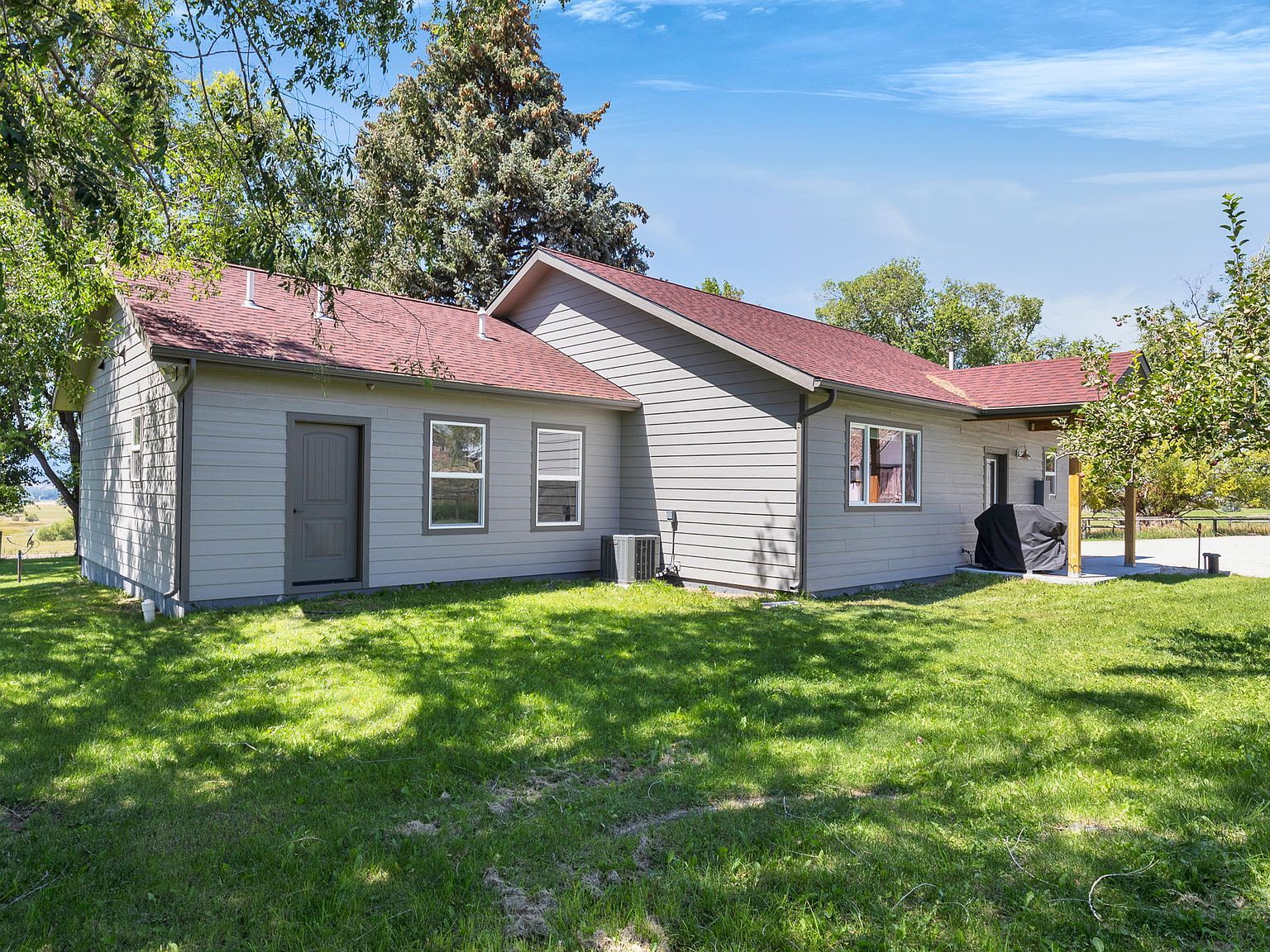 1420 Summerdale Rd Corvallis, MT 59828 - Thumbnail 4