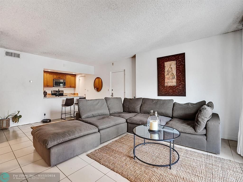 900 River Reach Dr APT 205 Fort Lauderdale, FL 33315 - Thumbnail 4