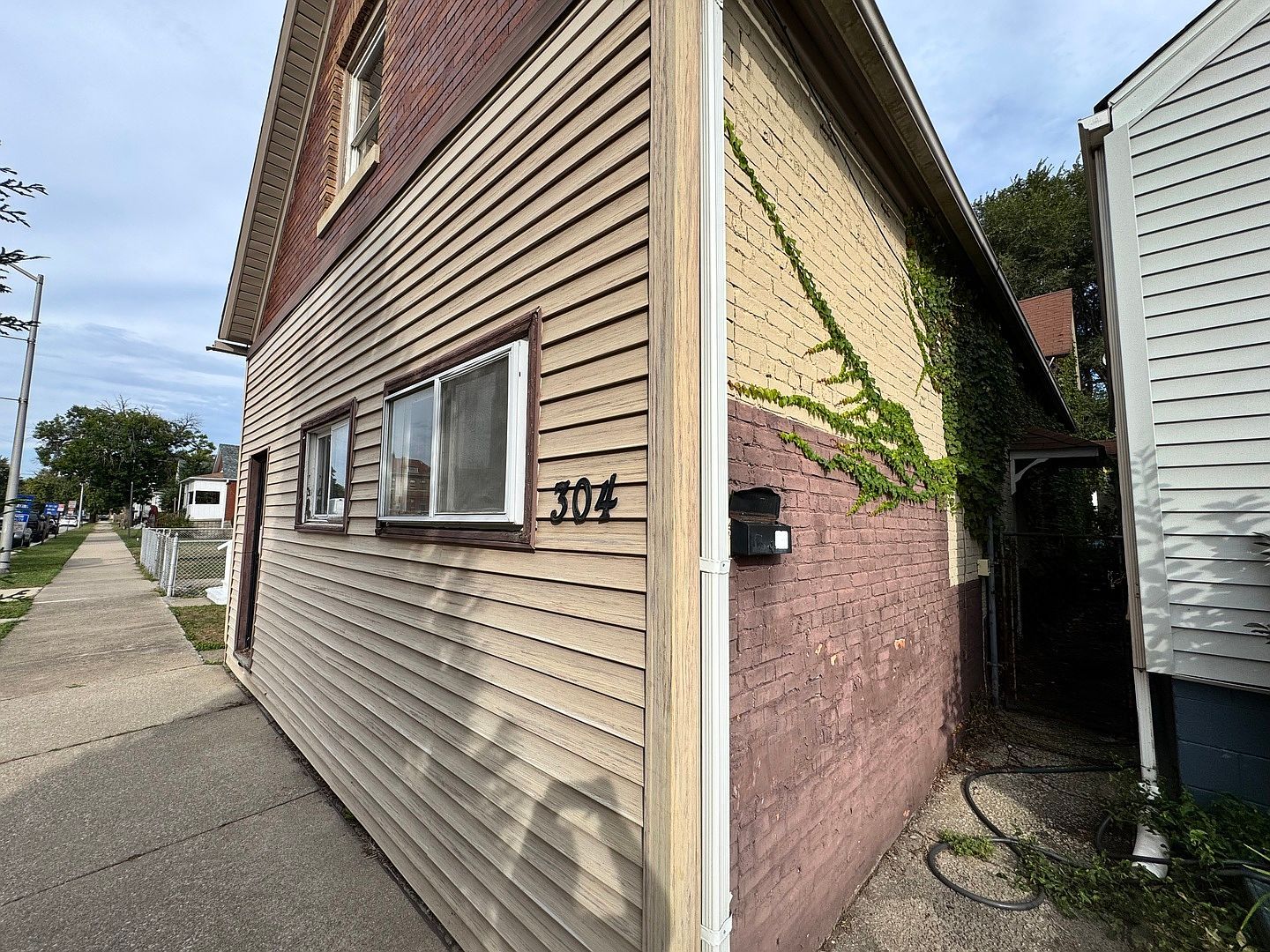 304 155th Pl Calumet City, IL 60409 - Thumbnail 4